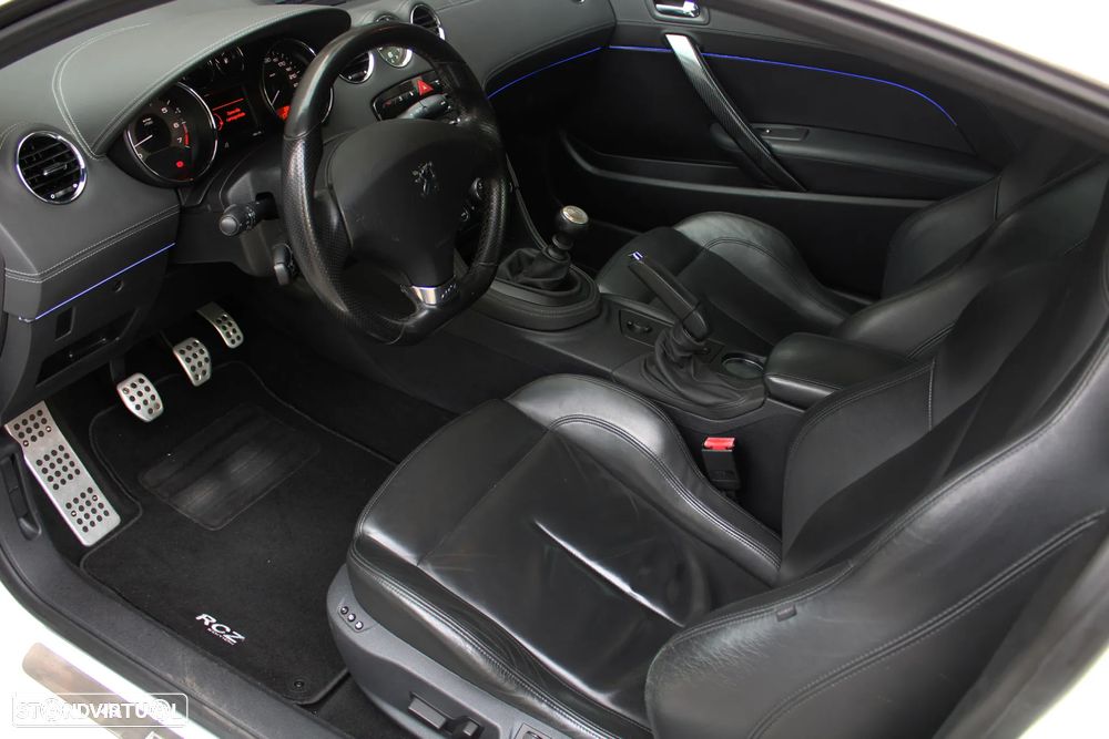 Peugeot RCZ 1.6 200 THP - 22