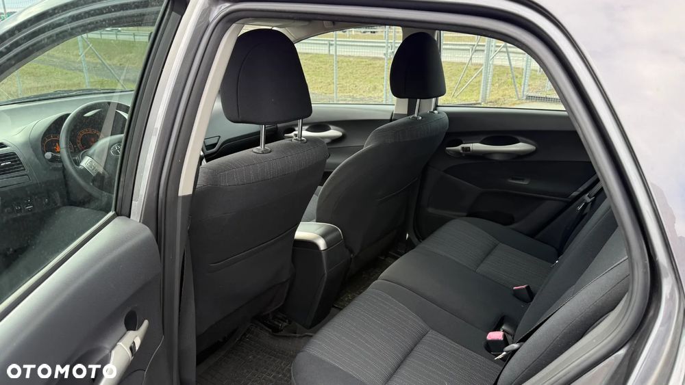 Toyota Auris 1.6 VVT-i Sol - 8