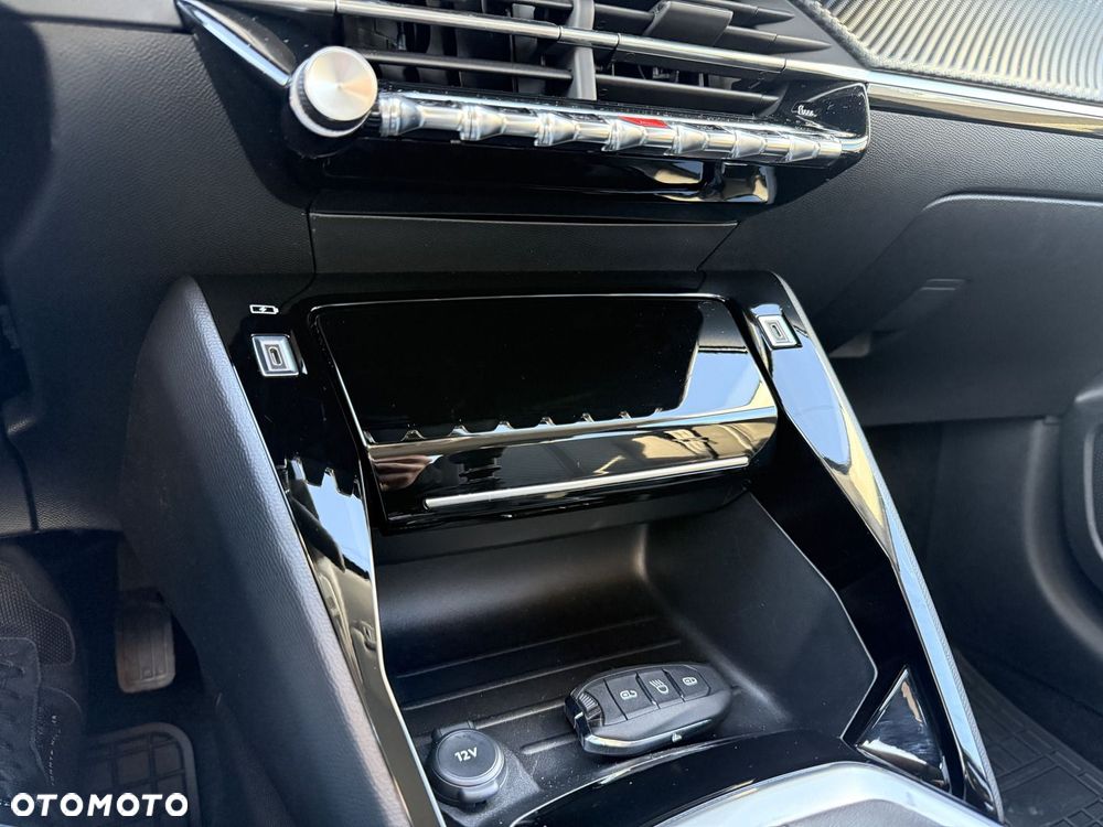 Peugeot 208 1.2 PureTech Allure S&S - 18