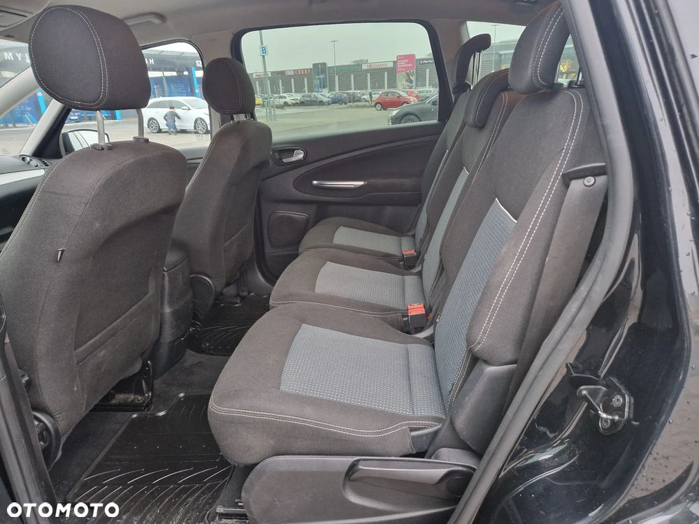 Ford S-Max 2.0 TDCi Trend - 12