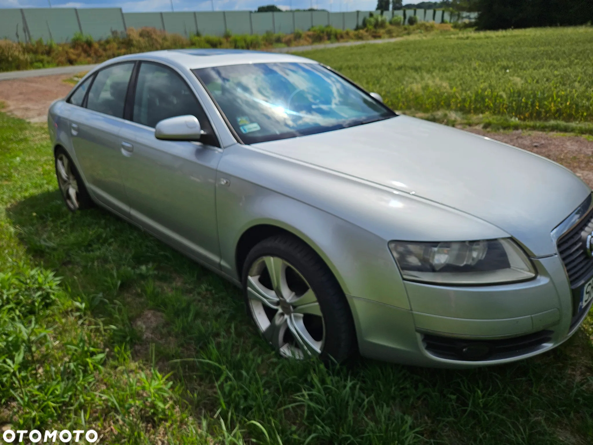 Audi A6 2.4 - 8