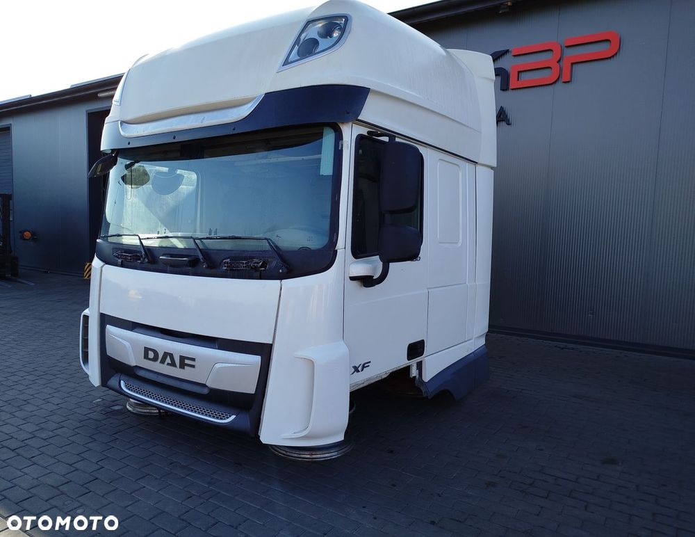 KABINA DAF XF 106 LIFT - 7