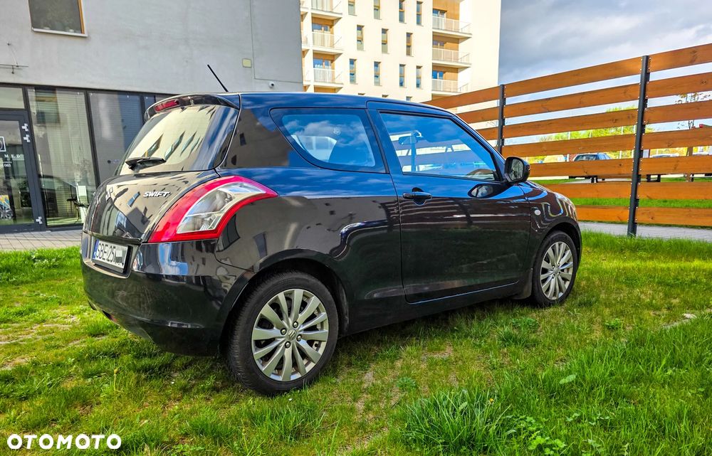 Suzuki Swift 1.2 Premium - 4