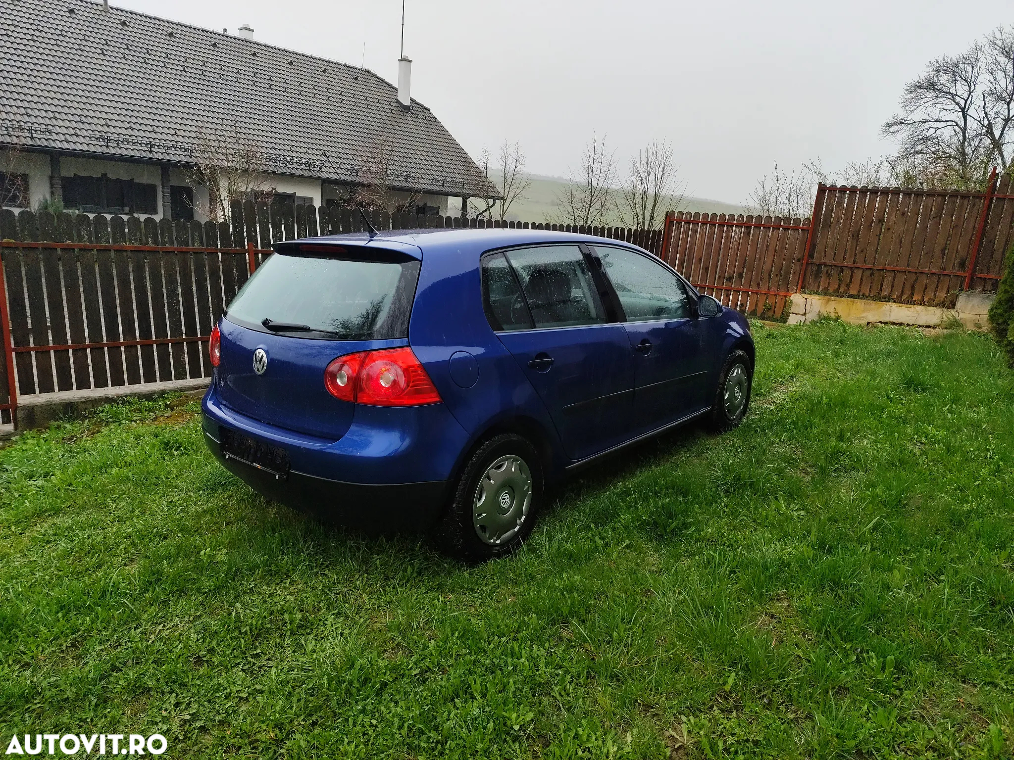 Volkswagen Golf 1.6 Comfortline - 4