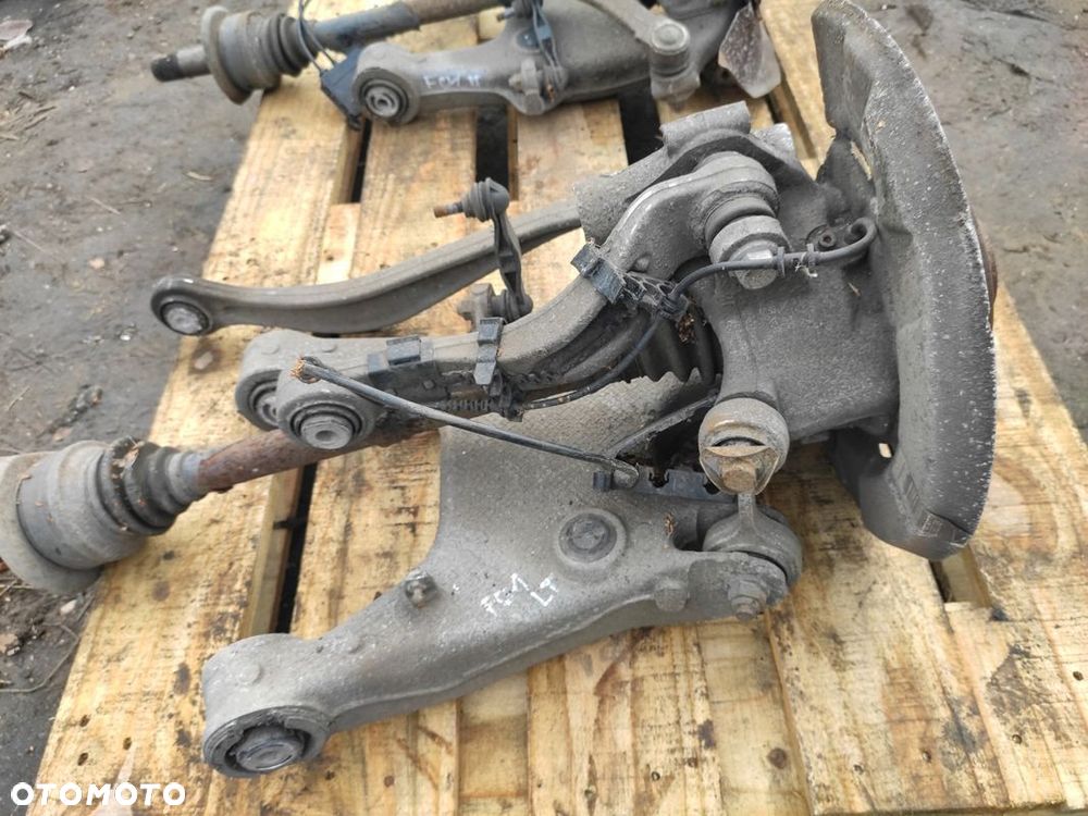 BMW 7 F01 3.0D ZWROTNICA PIASTA WAHACZ PRAWY LEWY TYŁ ZDROWE ORYG - 2