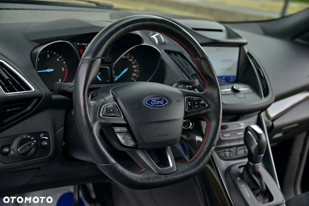 Ford Kuga 2.0 TDCi 4x4 ST-Line - 22