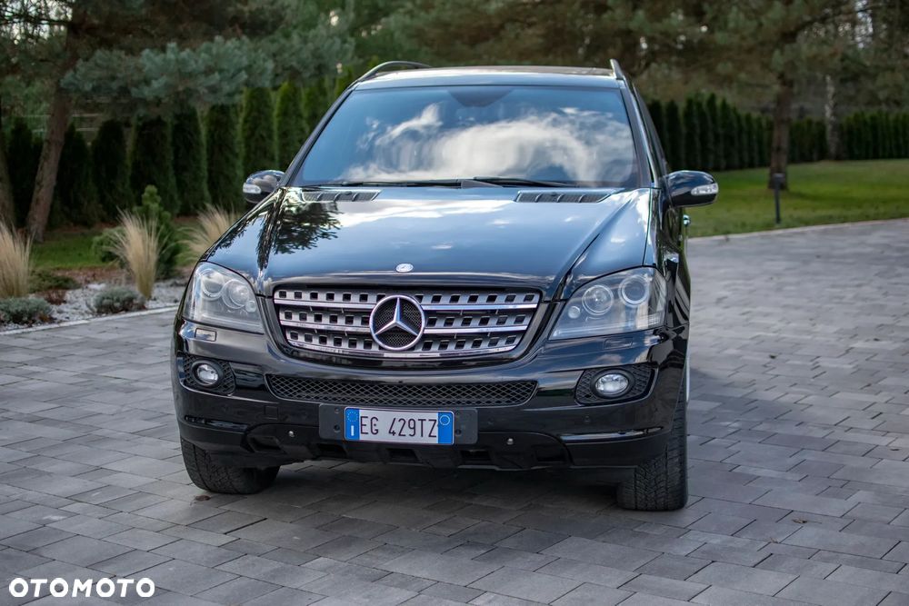 Mercedes-Benz ML 320 CDI 4Matic 7G-TRONIC DPF Edition 10 - 21