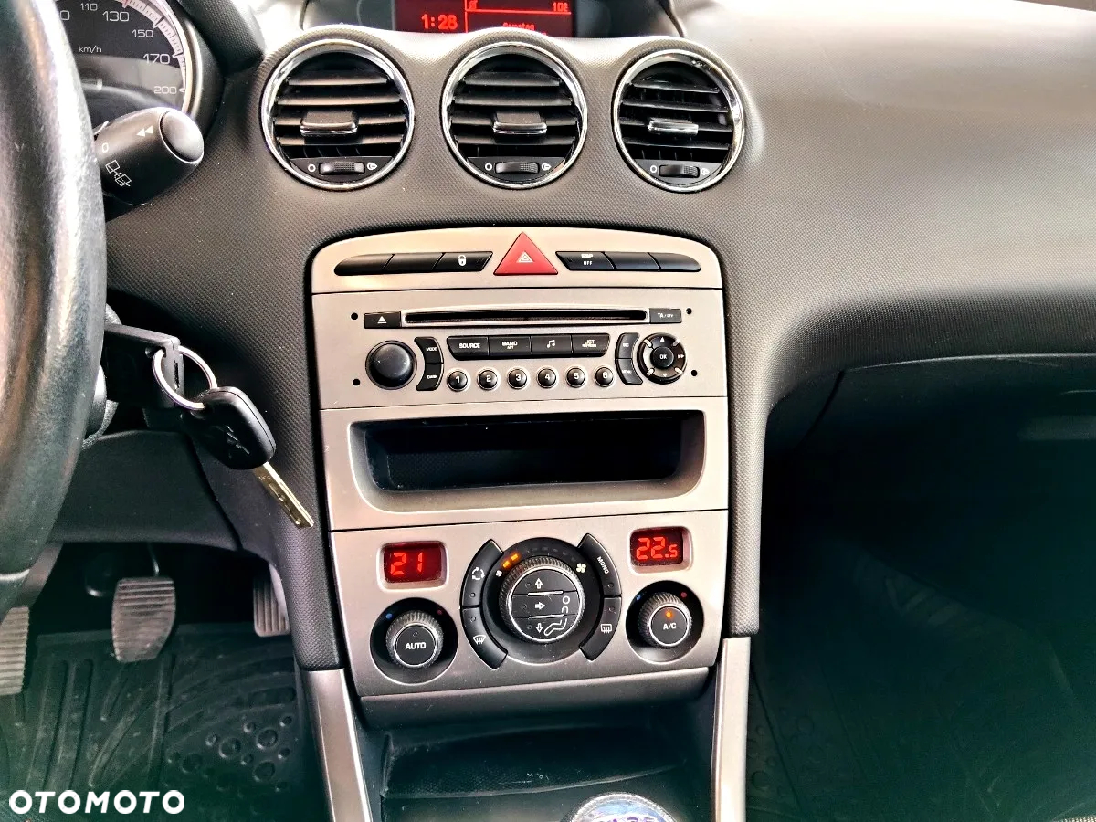 Peugeot 308 1.6 Premium - 9