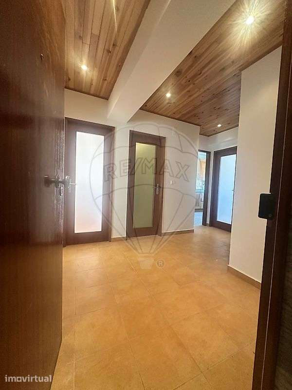 Apartamento T2 para arrendamento - Grande imagem: 3/12