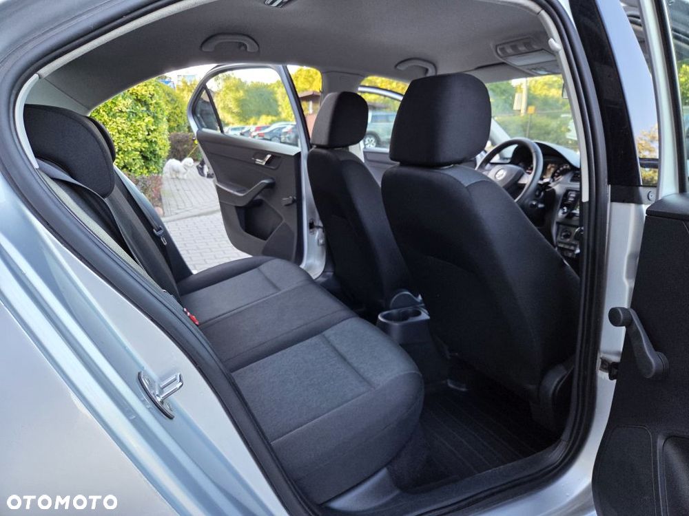Skoda RAPID 1.4 TDI DPF Active - 30