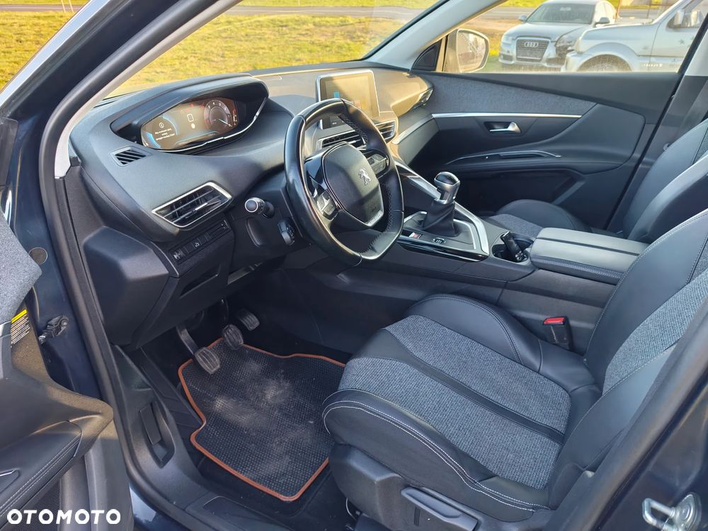 Peugeot 5008 - 7