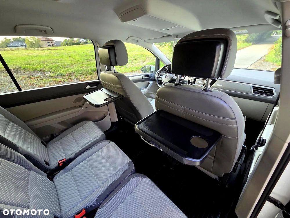 Volkswagen Touran 2.0 TDI BMT Comfortline - 26