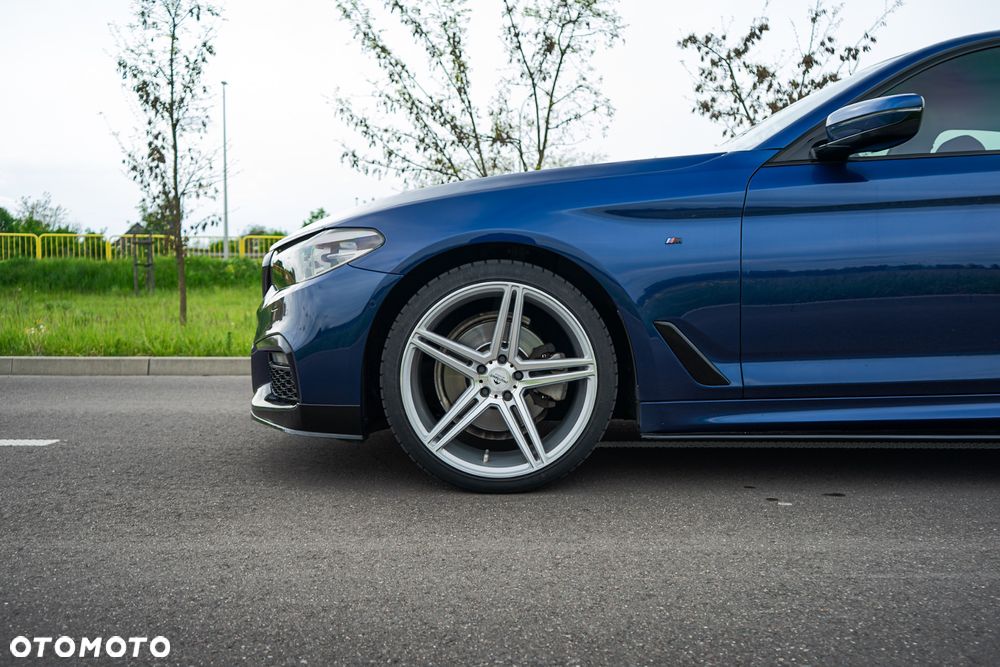 BMW Seria 5 520d xDrive - 3