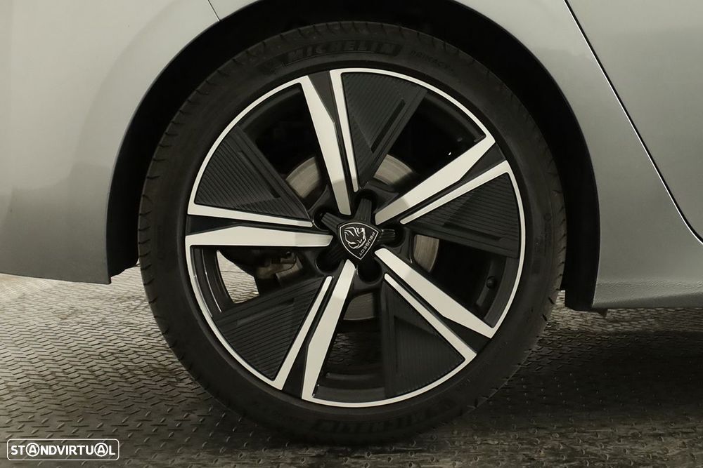 Peugeot 308 1.2 PureTech GT EAT8 - 5