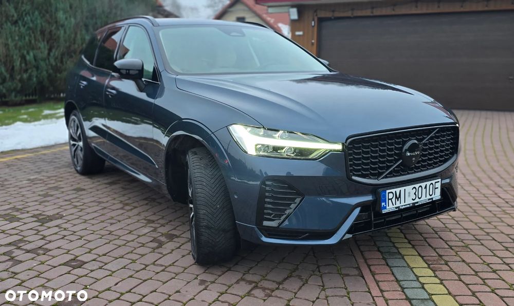 Volvo XC 60 B5 B AWD Plus Dark - 11