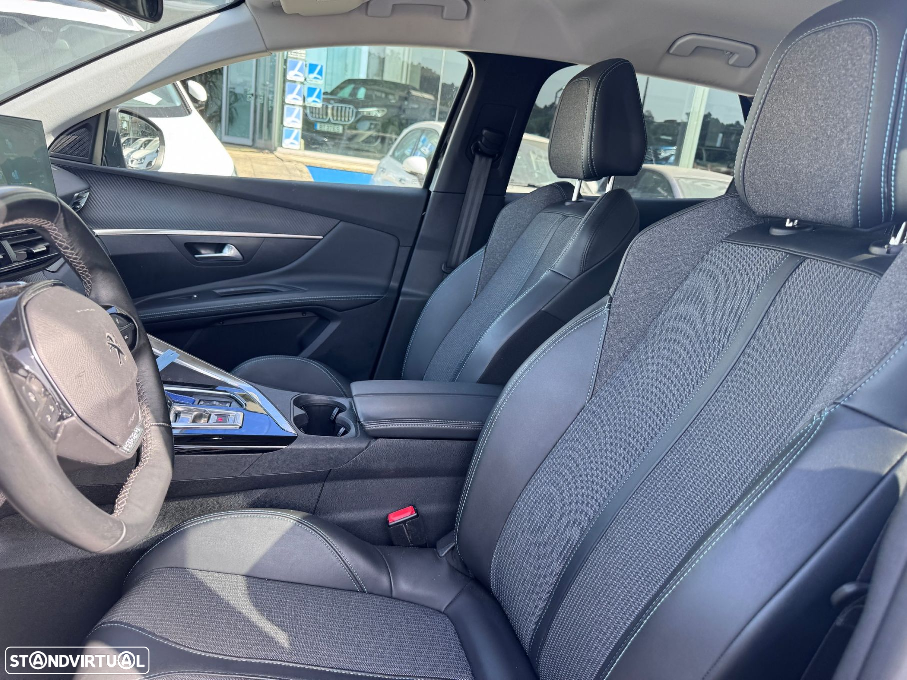 Peugeot 3008 1.2 PureTech Allure Pack EAT8 - 9