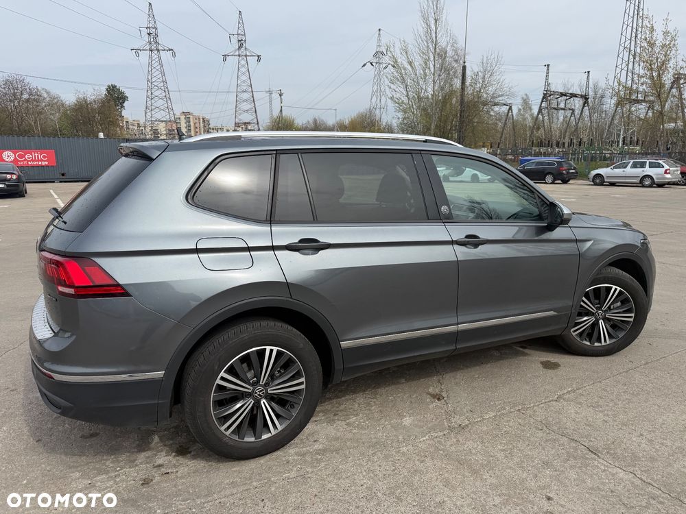 Volkswagen Tiguan Allspace 2.0 TSI 4Mot Life DSG - 11