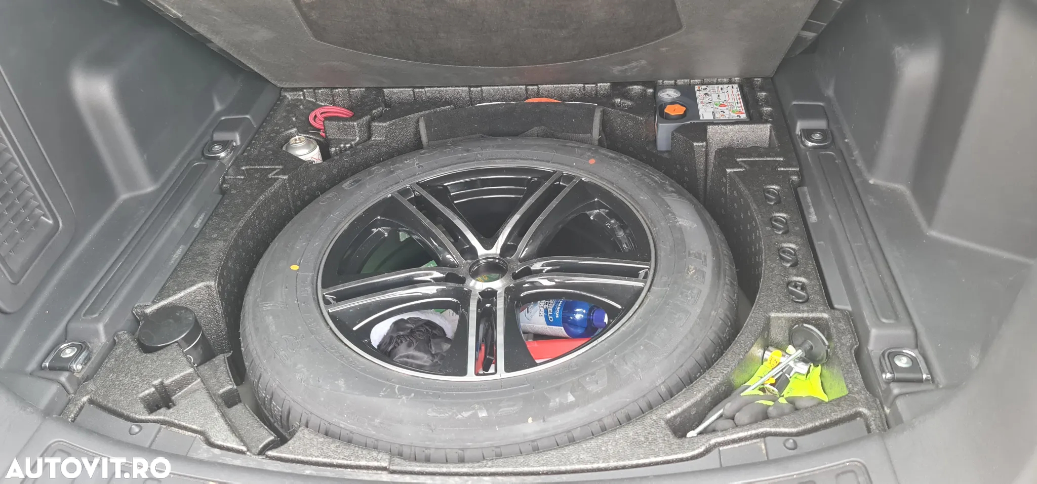 Land Rover Discovery Sport - 22