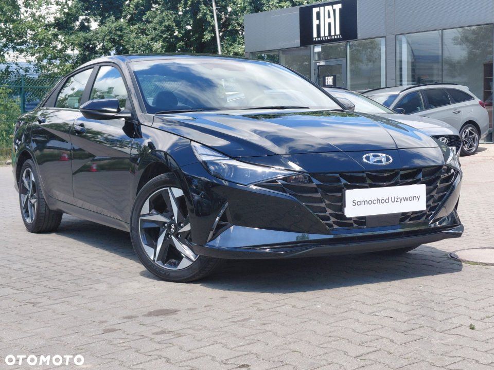 Hyundai Elantra - 8