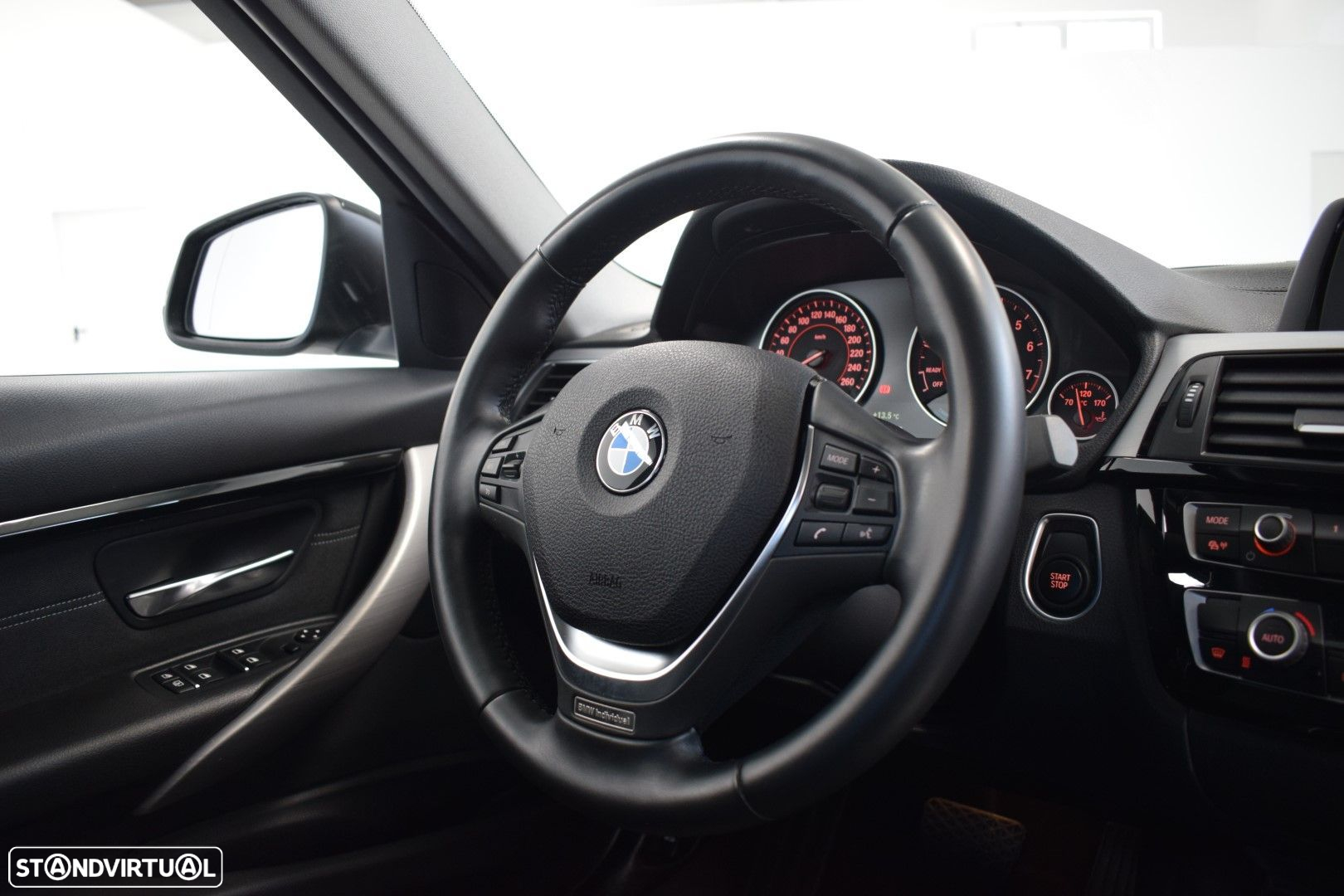 BMW 330 e iPerformance - 46