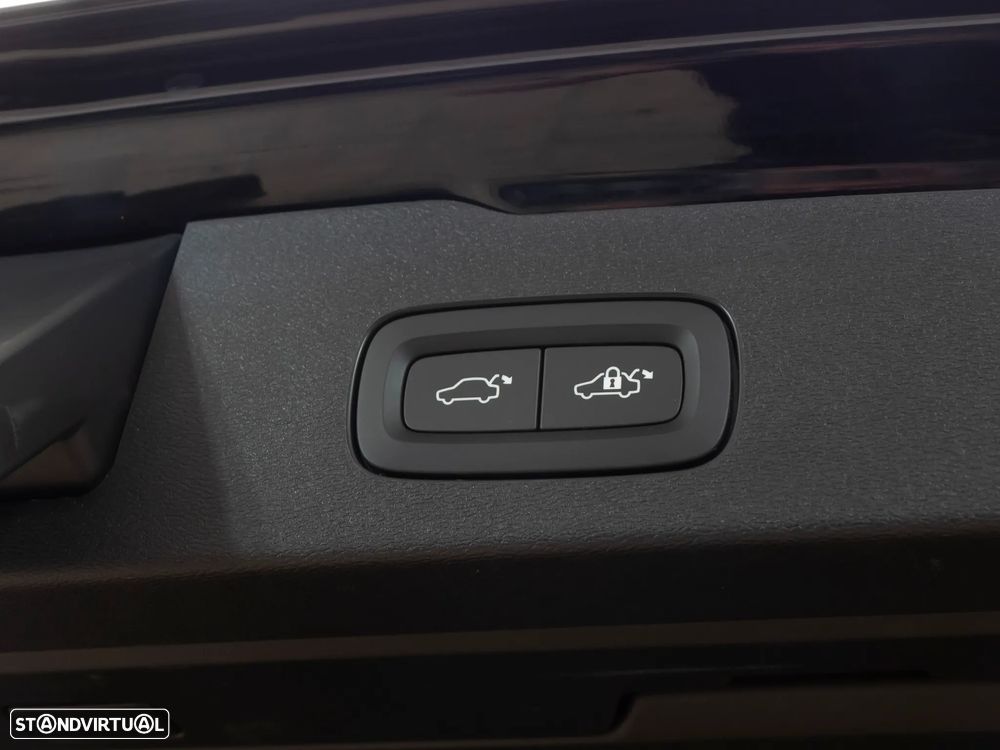 Volvo V60 2.0 B4 Momentum Plus Geartronic - 9