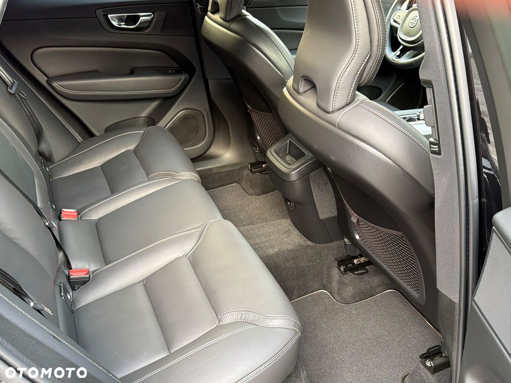 Volvo XC 60 B4 D AWD Geartronic RDesign - 35
