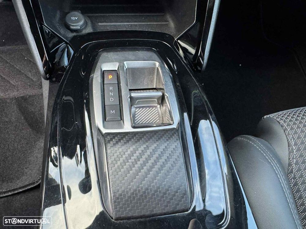 Peugeot 2008 1.2 PureTech GT EAT8 - 20