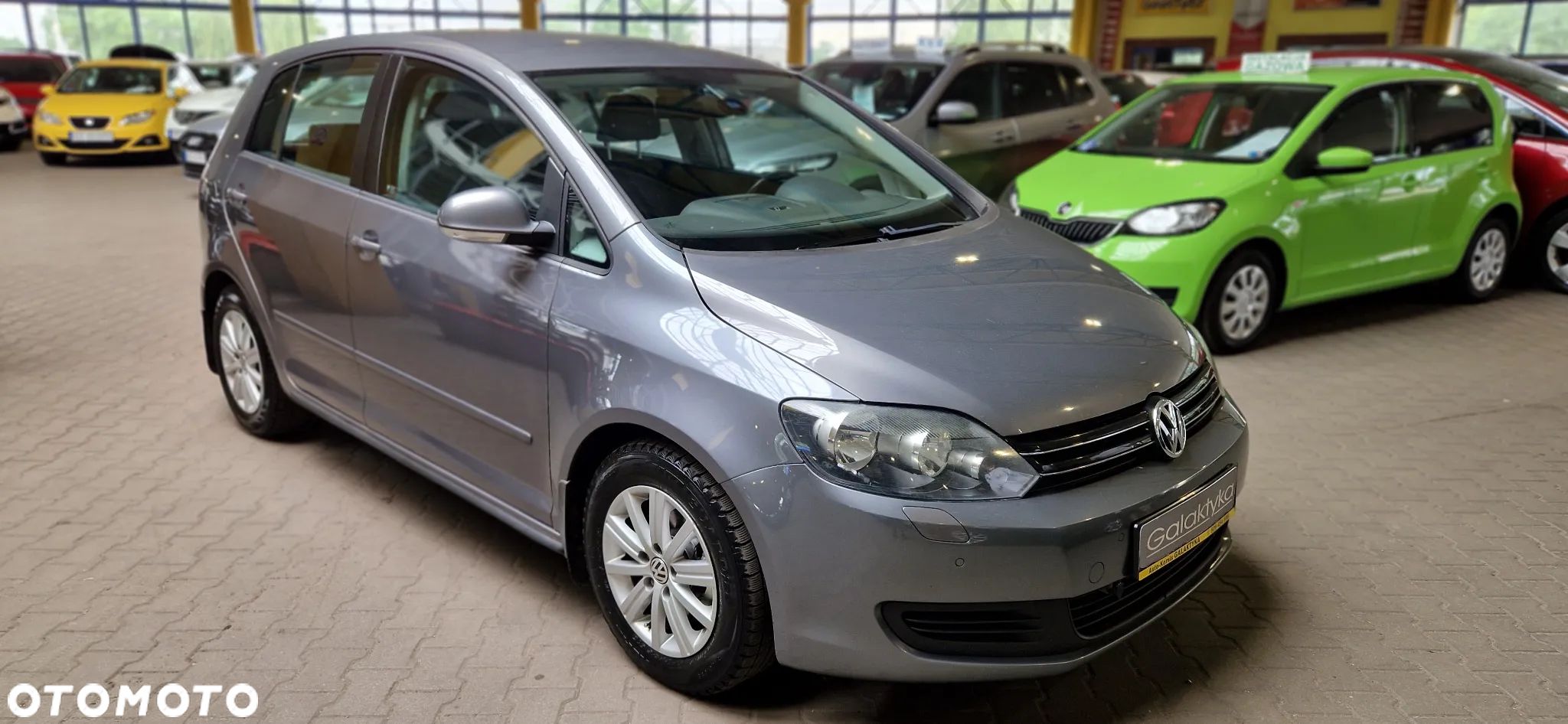 Volkswagen Golf Plus 1.6 TDI Comfortline - 1