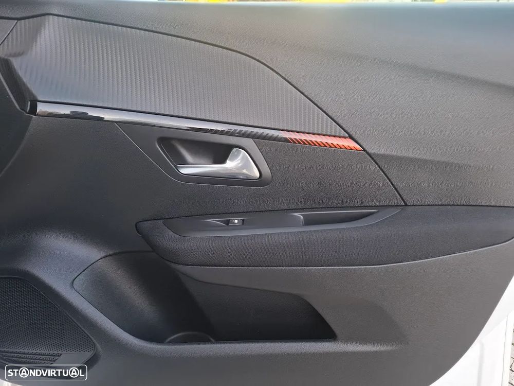 Peugeot 208 PureTech 75 Active - 43