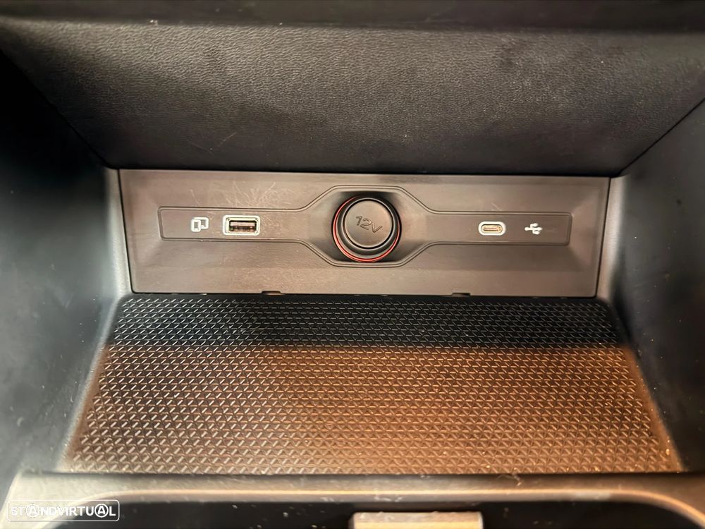 MG MG3 1.5 L Hybrid+ Luxury - 23