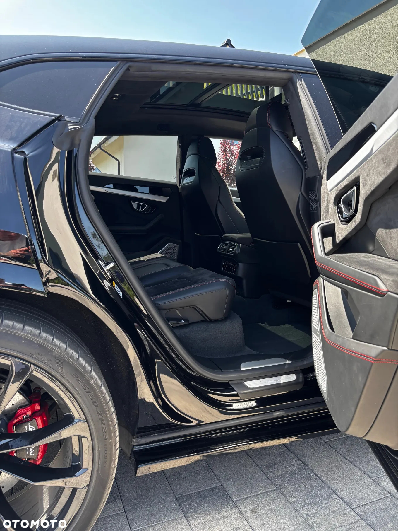 Lamborghini Urus Standard - 26