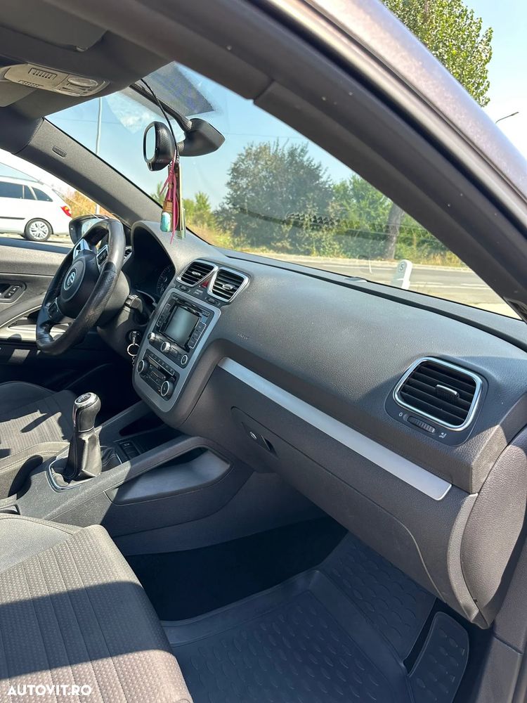 Volkswagen Scirocco 2.0 TDI - 13