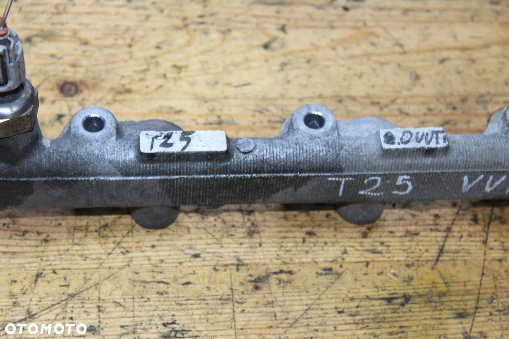 LISTWA WTRYSKOWA TOYOTA AVENSIS T25 2.0 VVTI 1AZ-FSE - 3