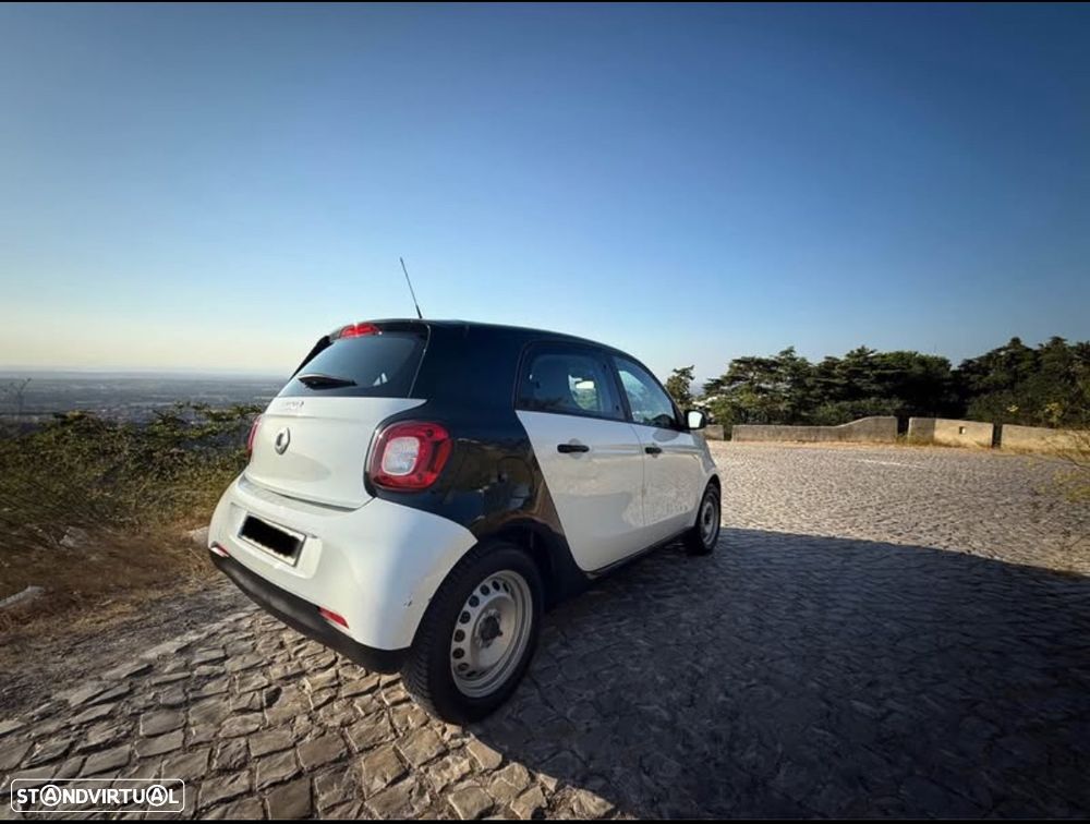 Smart ForFour EQ - 1