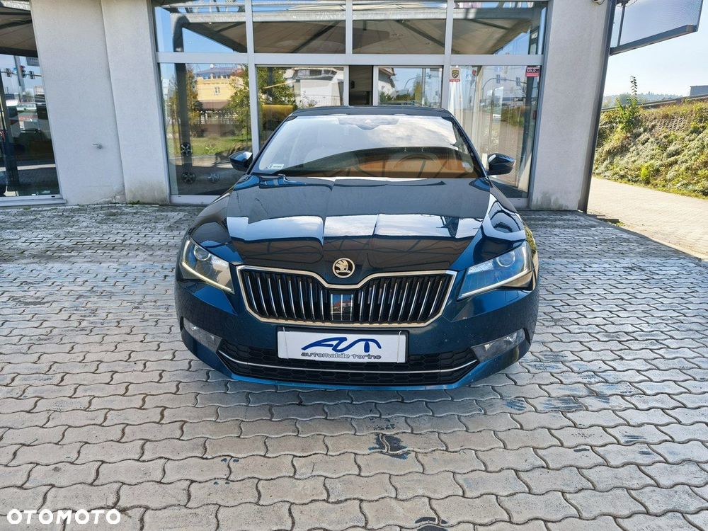 Skoda Superb 2.0 TDI Style - 11