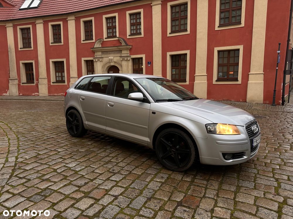 Audi A3 Sportback 2.0 TDI DPF Attraction - 1