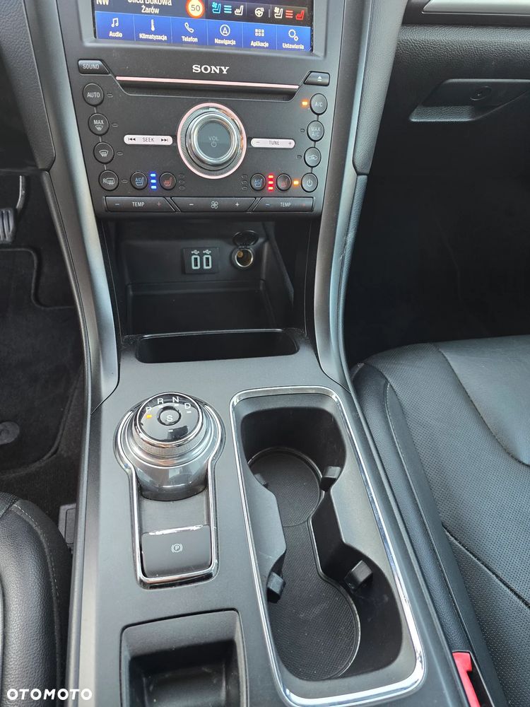 Ford Fusion - 20