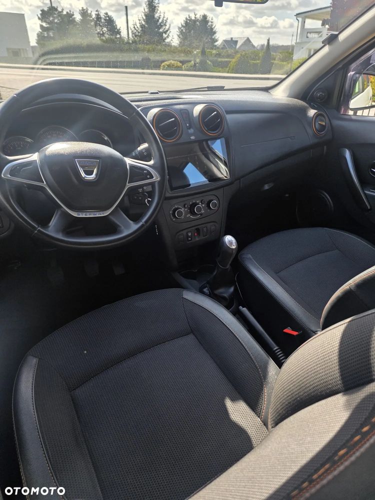 Dacia Logan TCe 90 (S&S) Comfort - 12