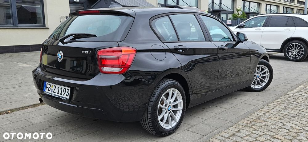 BMW Seria 1 116i - 26