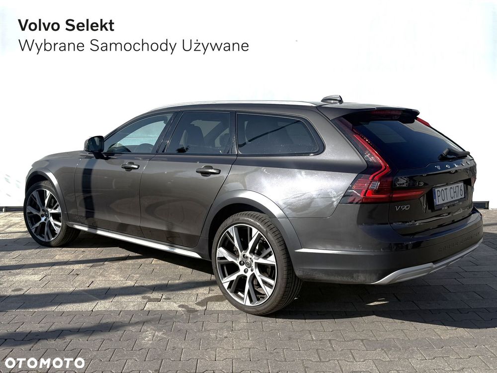 Volvo V90 Cross Country - 6