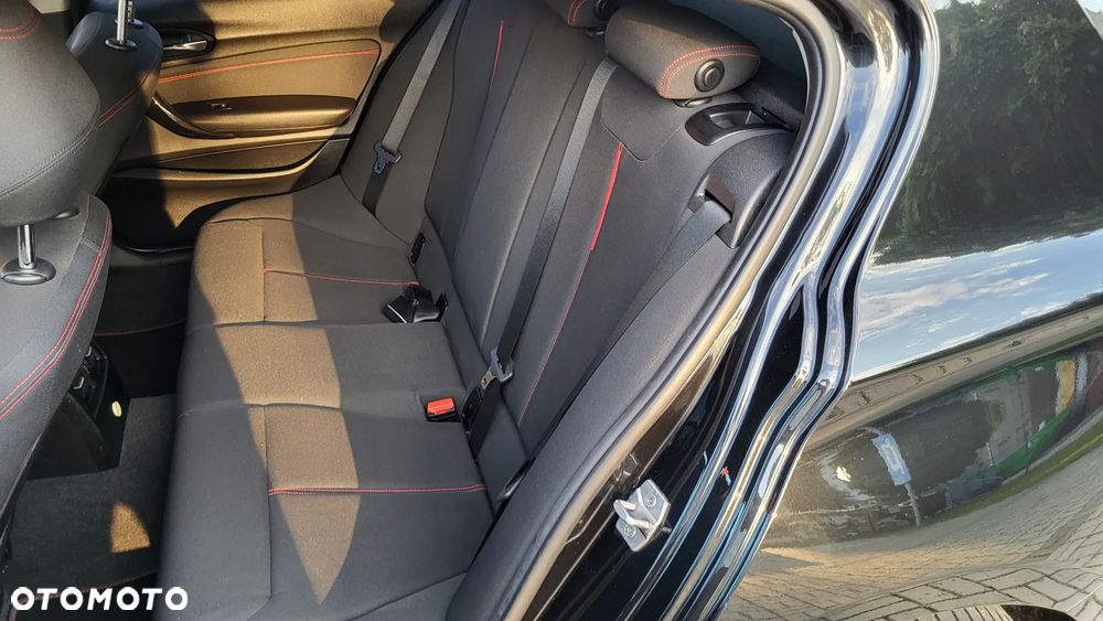 BMW Seria 1 120d Sport Line - 9