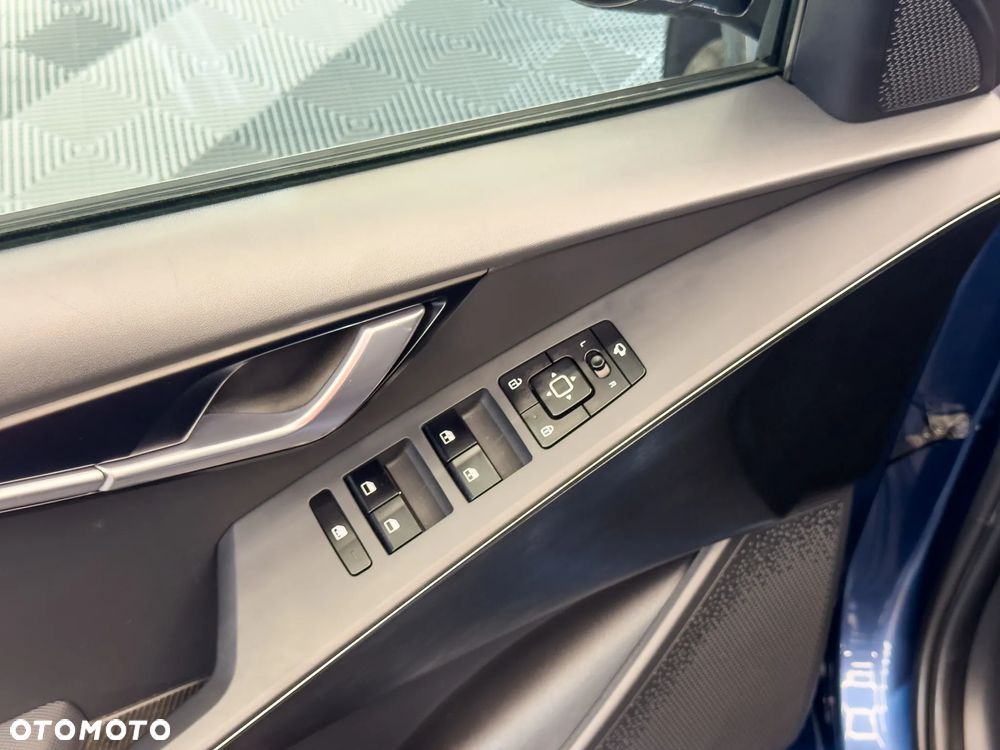 Kia Niro e-Niro 64kWh XL - 26