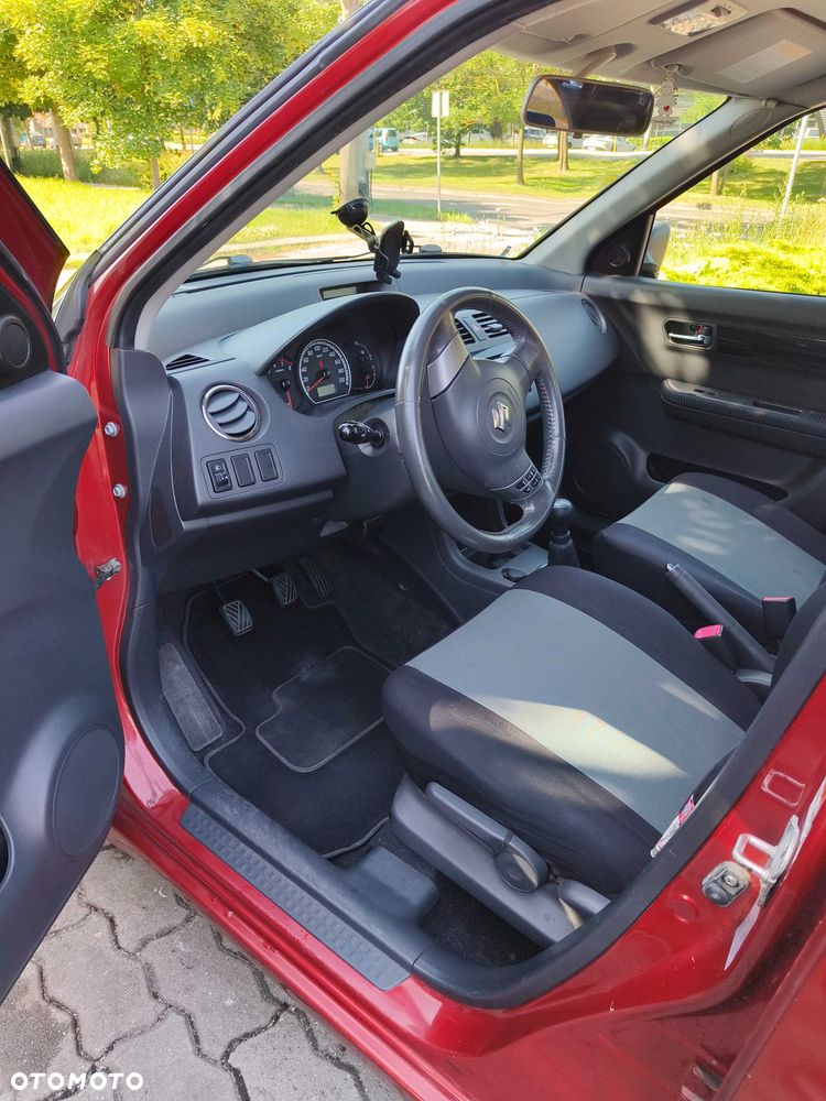 Suzuki Swift - 3
