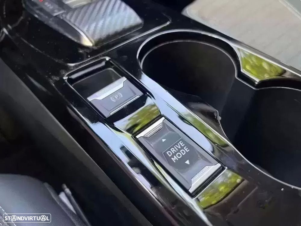 Peugeot e-2008 50 kWh Allure Pack - 37