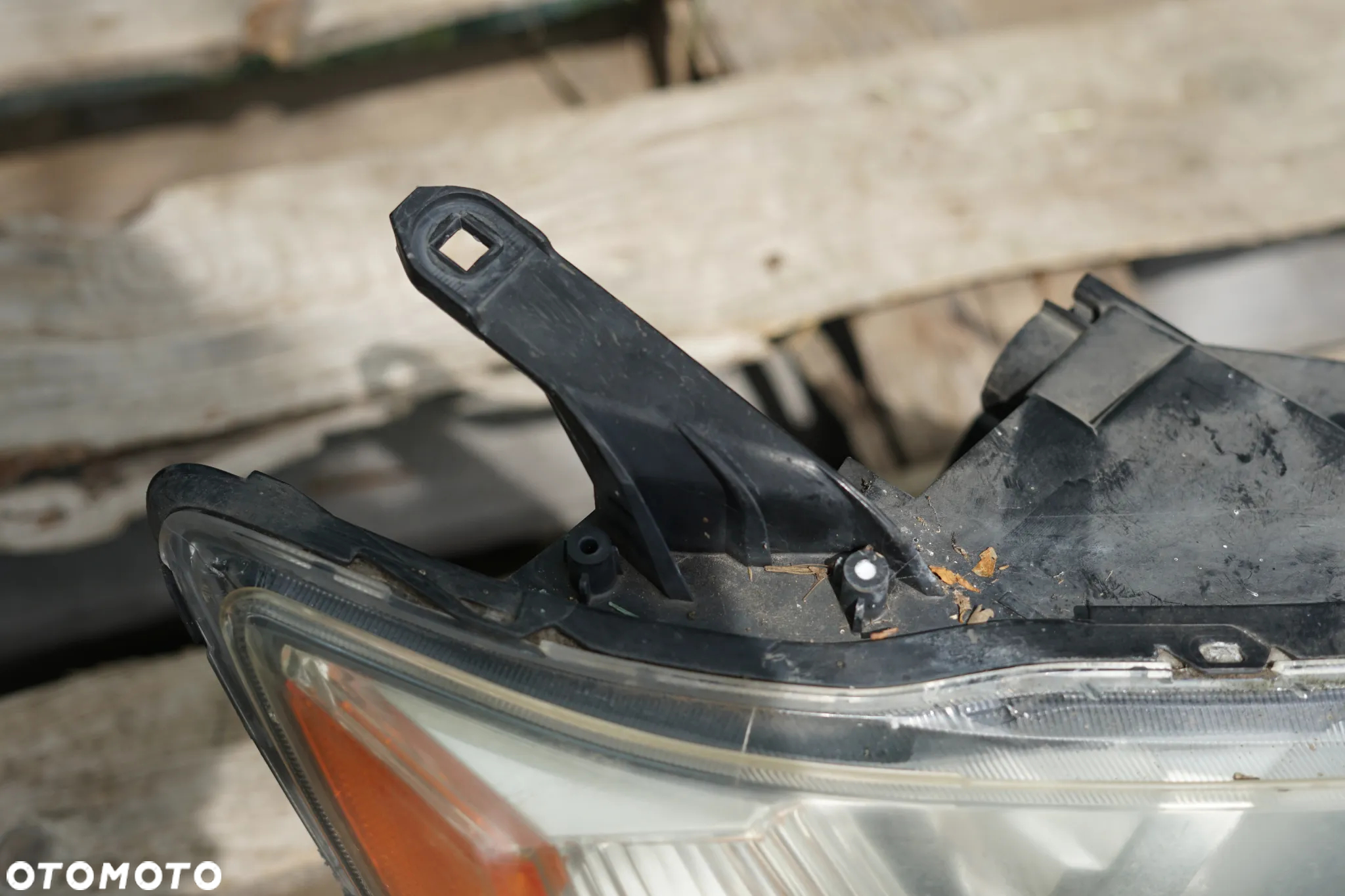 Lampa przód przednia prawa Mitsubishi Outlander II ANglik - 2