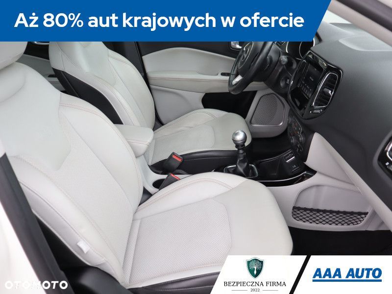 Jeep Compass - 10