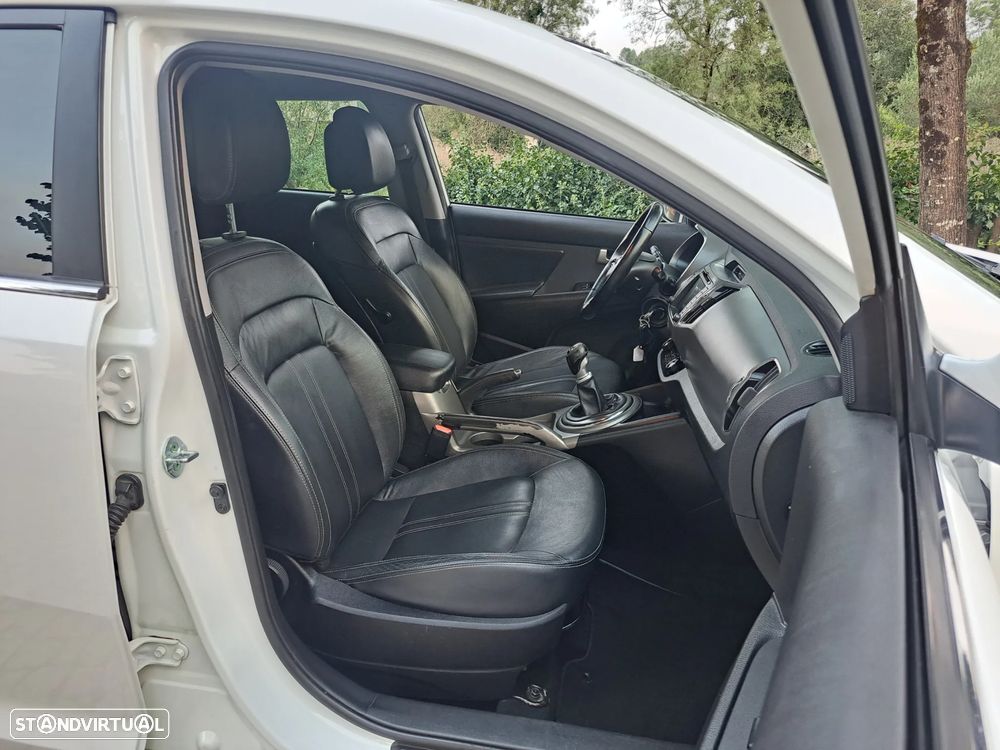 Kia Sportage 1.7 CRDI 2WD Vision - 22