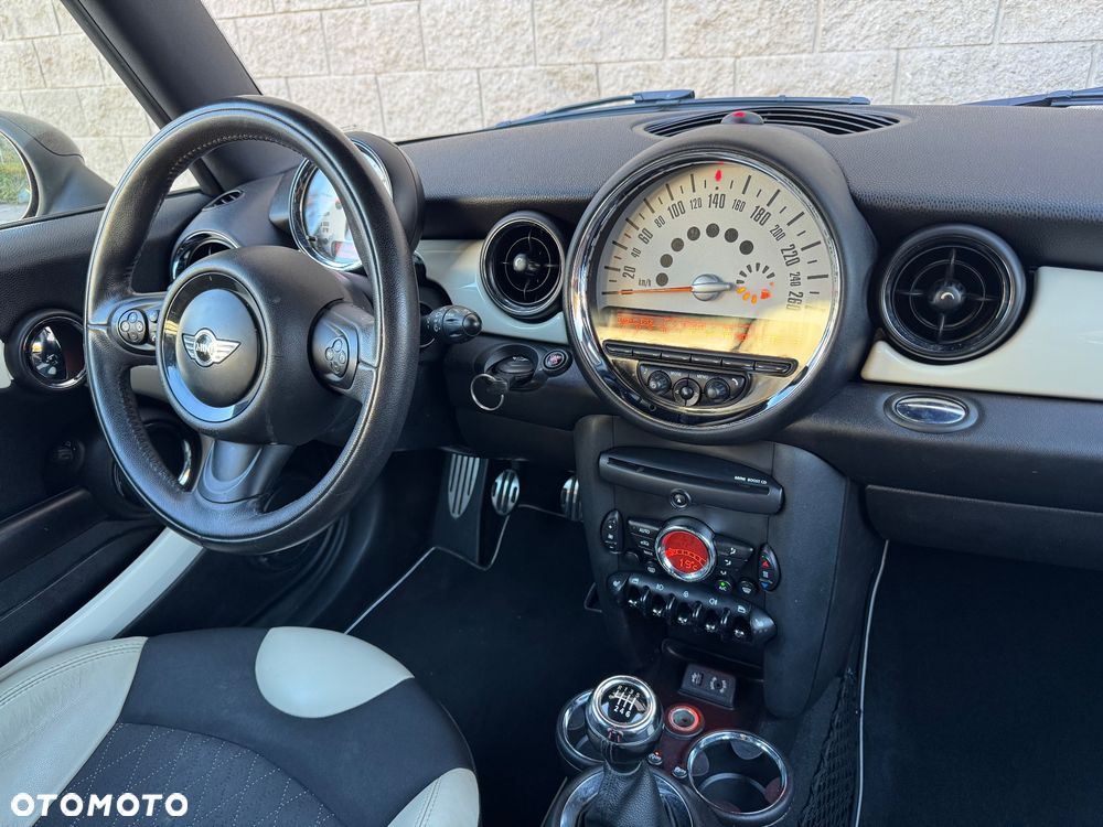 MINI Clubman Cooper S Hampton - 11
