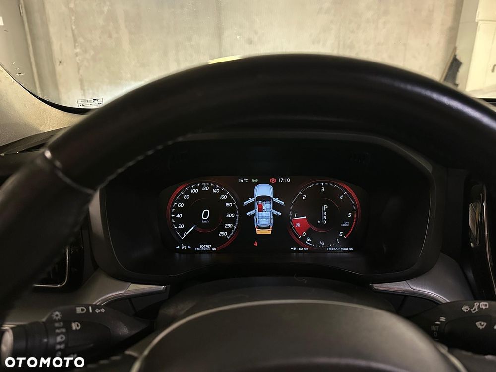 Volvo XC 60 D4 Momentum Pro - 10