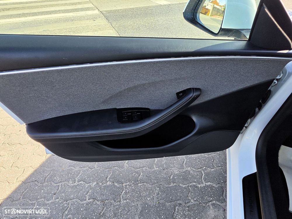 Tesla Model 3 Standard Range Plus RWD - 9